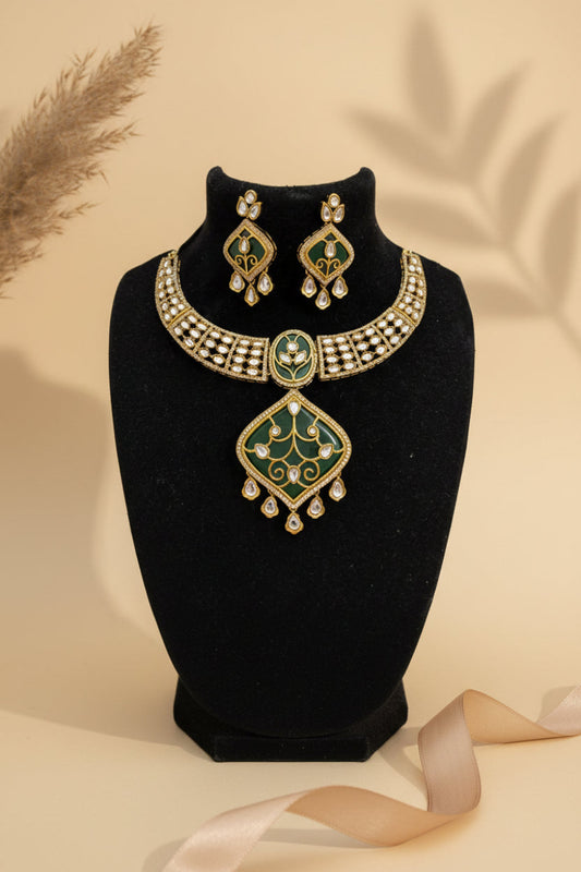 Jewelry set with necklace and earrings on a black mannequin